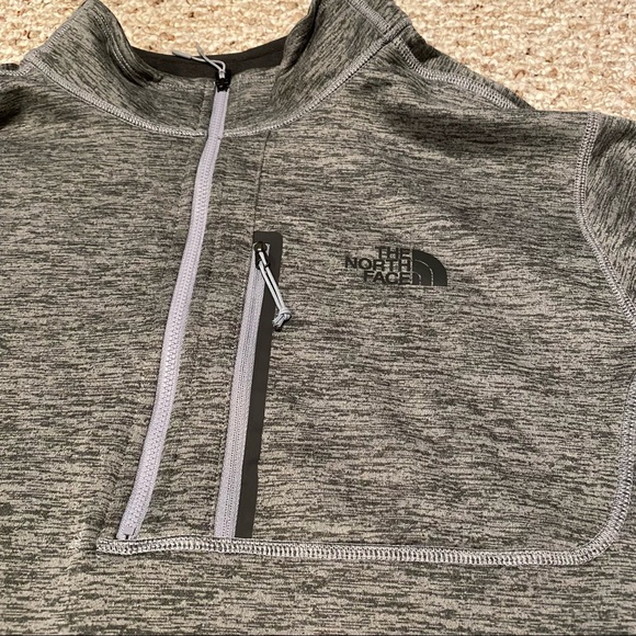 North Face 1/2 Zip Men’s Long Sleeve, Fleece Inside - Picture 3 of 7